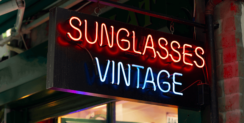 Outdoor illuminated signs